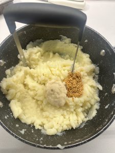 pork-wellington-horseradish-mash-sauteed-mushrooms