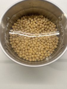 Roasted Garlic Hummus with Za’atar – Ultra Creamy & Easy Recipe