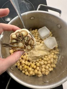 Roasted Garlic Hummus with Za’atar – Ultra Creamy & Easy Recipe