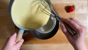 straining-the-custard-filling.png